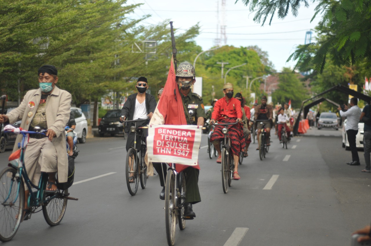 Keredekaan sepeda tua makassar