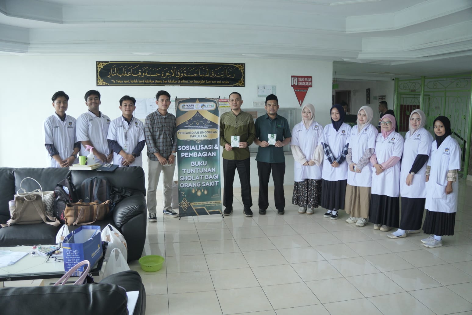 Dosen UMI Tulis Buku