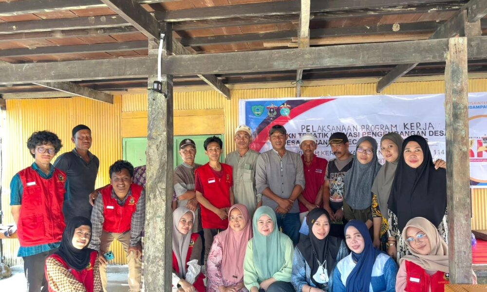 Mahasiswa KKNT Unhas Gelar Sosialisasi Penguatan Bisnis UMKM di Desa Marannu